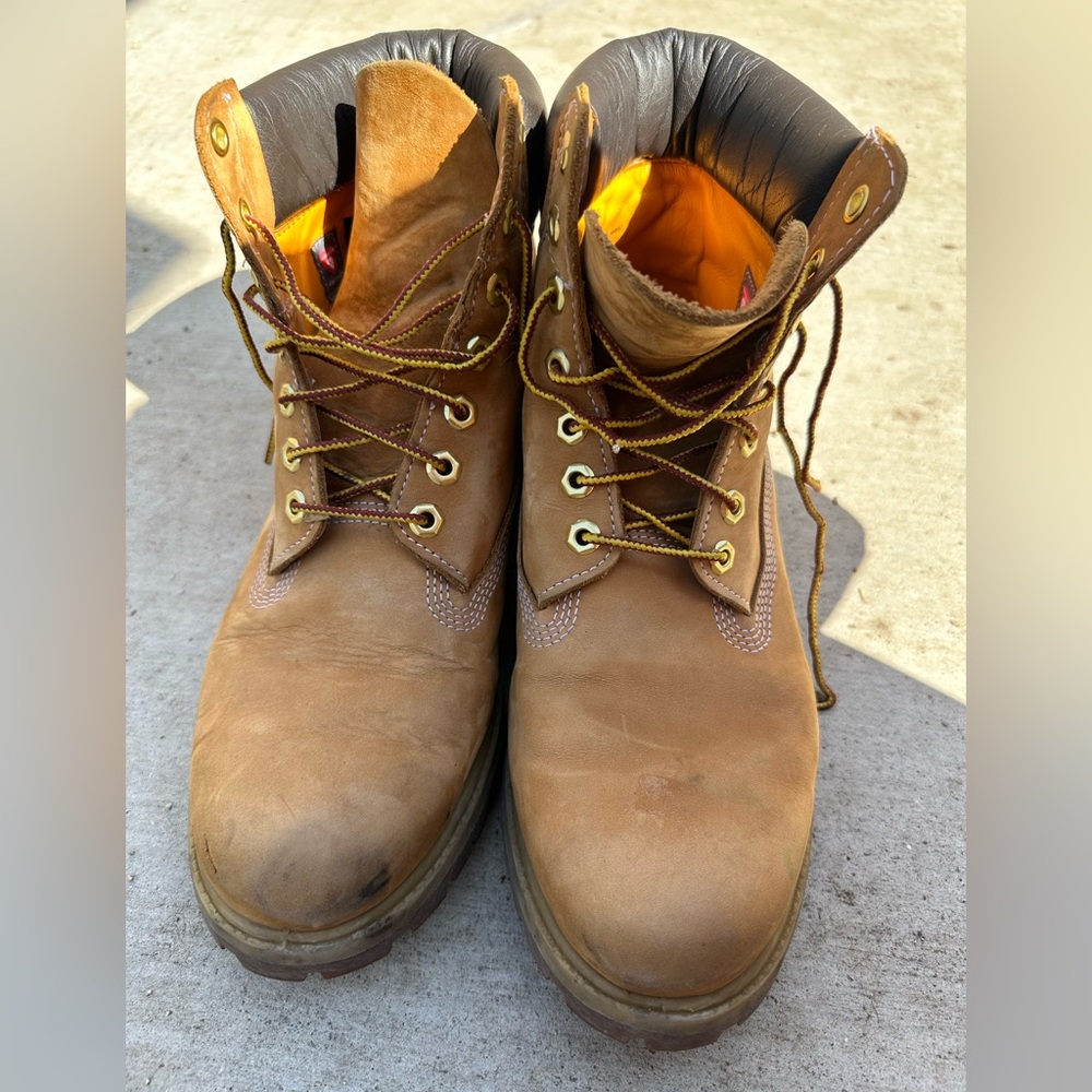 Timberland Brown Leather Boots size 9.5 Mens. Good condition